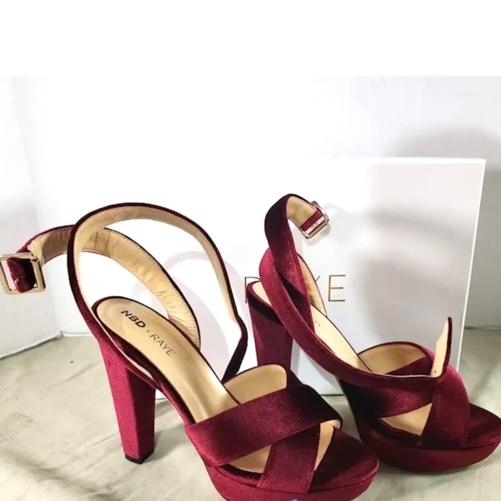 Raye Scarlet Velver Heels - Size 8 - New with Box